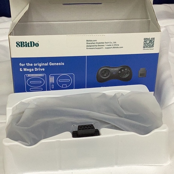 8BitDo Wireless Gamepad - Picture 3 of 5